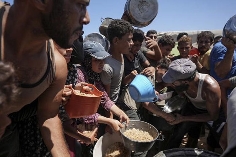 Gaza : les frappes israéliennes aggravent la misère des Palestiniens déplacés